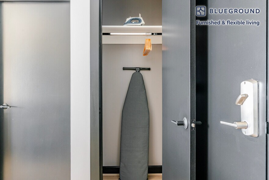 Building Photo - 1313 L St NW