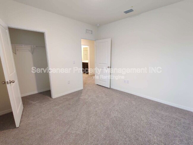 Building Photo - 32614 Canyonlands Dr