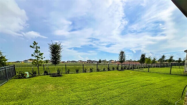 Building Photo - 3024 Estes Ridge Ln