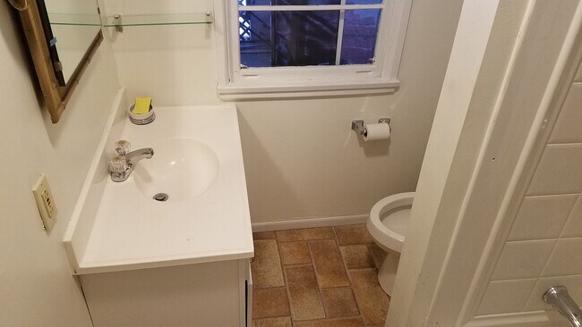 Building Photo - 1127 S Allen St