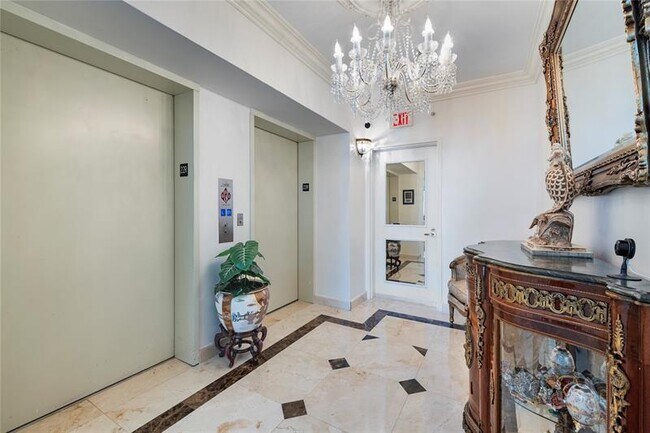 Building Photo - 3101 S Ocean Dr