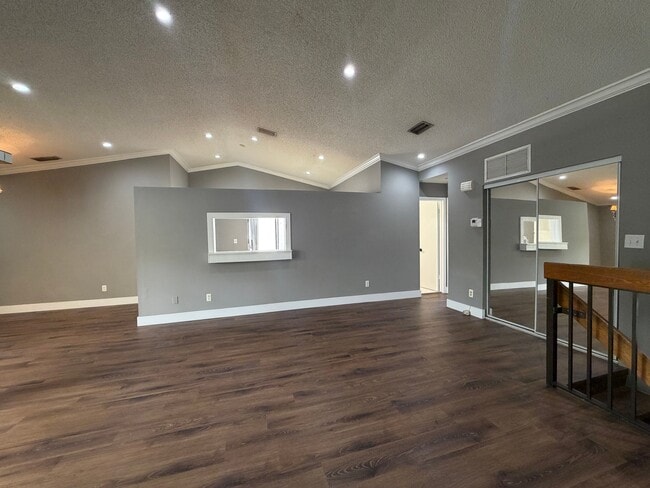 Building Photo - 323 Ives Dairy Rd