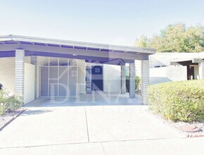 Building Photo - 8 W Griswold Rd