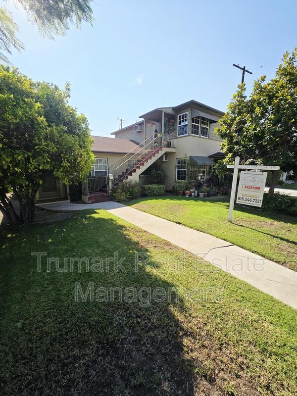 Building Photo - 526 Naranja Dr