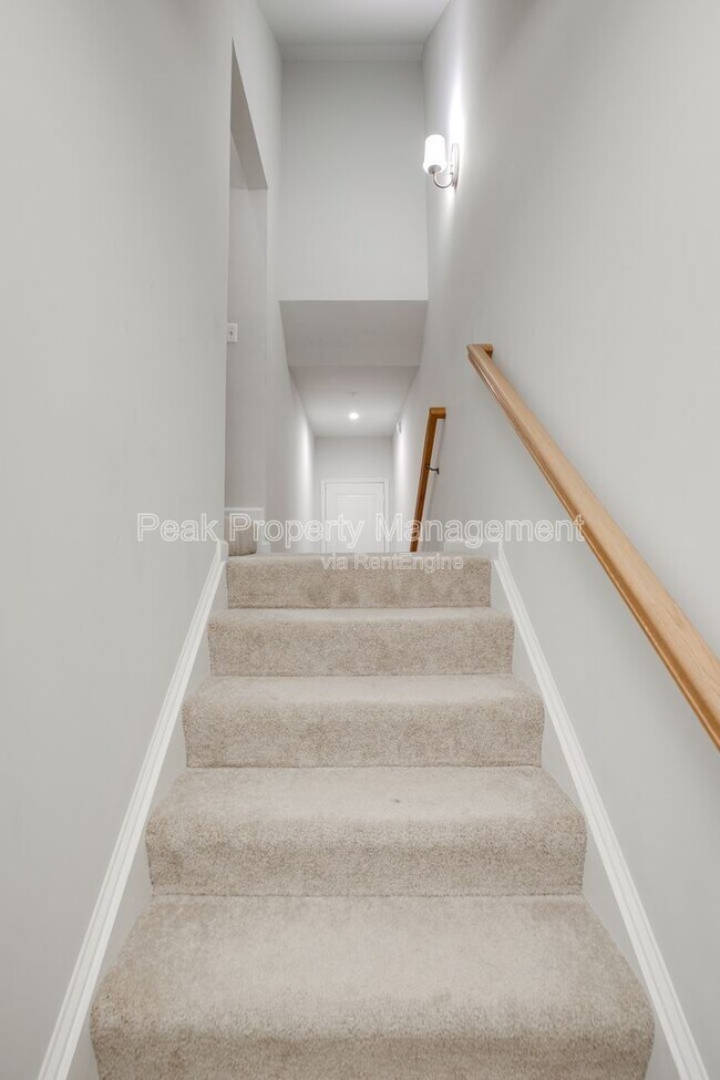 Building Photo - 8010 Wistar Glen Dr