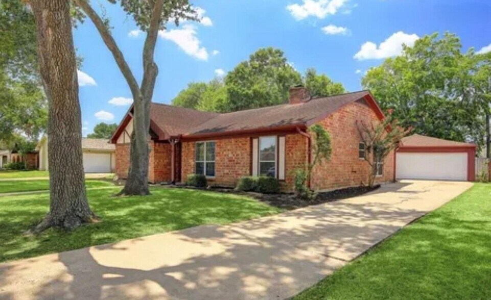 Building Photo - 9815 Sagemoss Ln