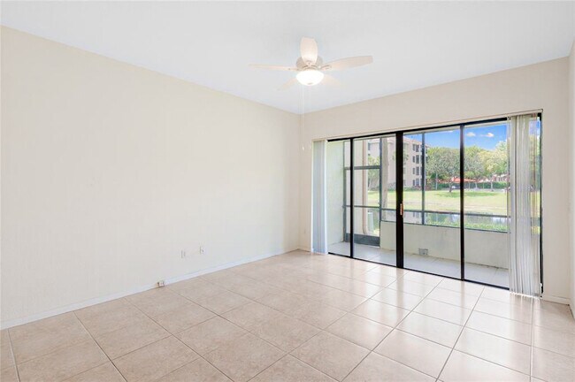 Building Photo - 7535 La Paz Blvd