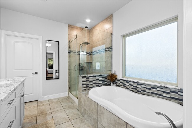 Building Photo - 12140 Goliad Ln