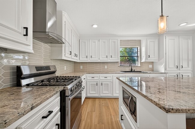 Building Photo - 11507 Oak Valley Dr