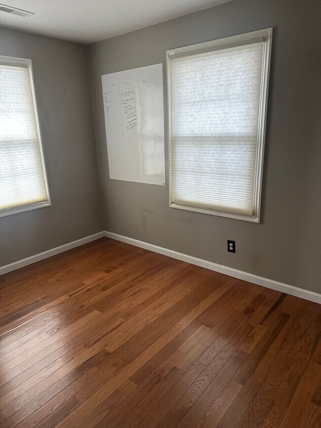 Building Photo - 7220 Emilie St