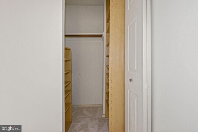 Building Photo - 7640 Provincial Dr