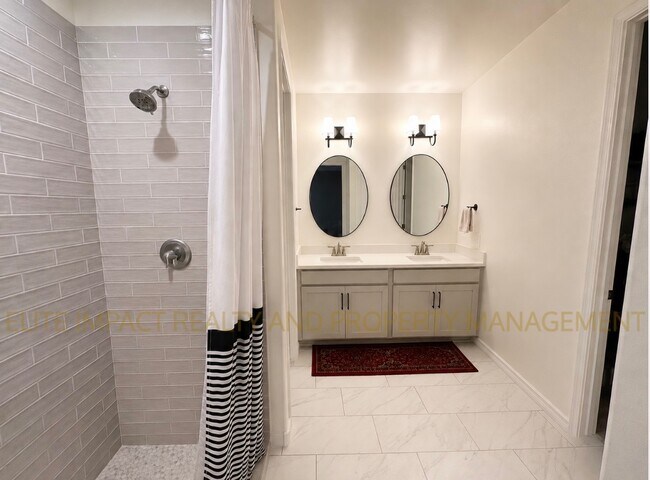 Building Photo - 6698 E Via Arroyo Azul