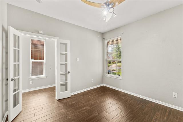 Building Photo - 15920 Alvarado Dr
