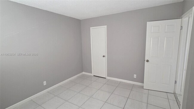 Building Photo - 1785 N Andrews Square