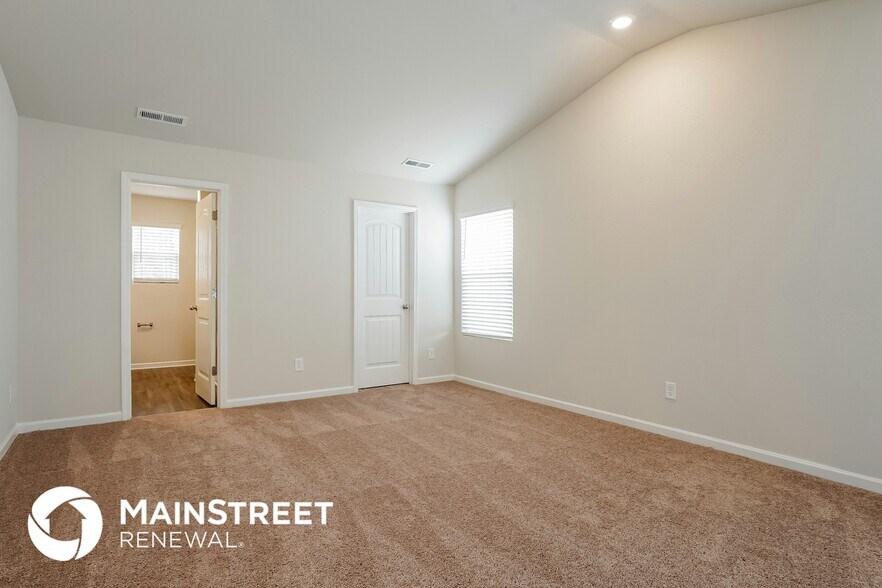 Building Photo - 125 Atlas Dr