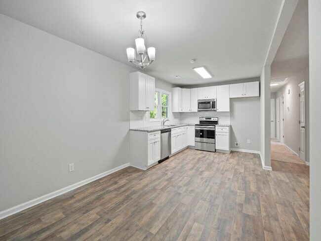 Building Photo - 128 Sunset Ln