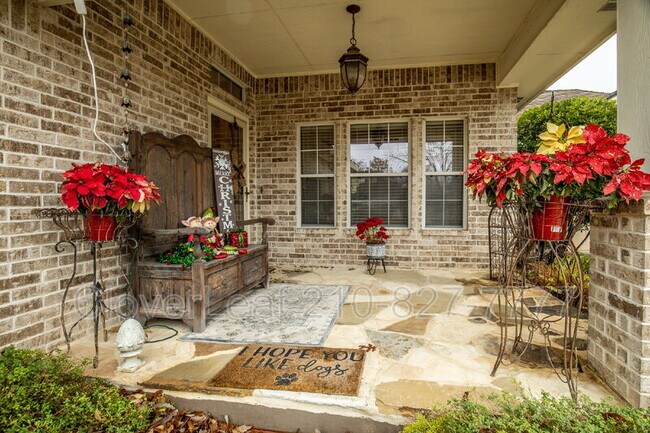 Building Photo - 1409 Azalea Ln