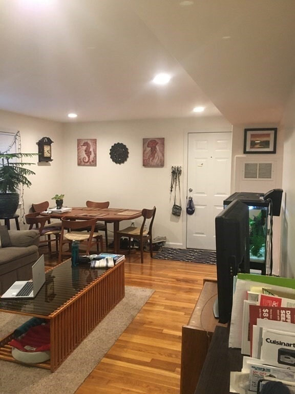 Primary Photo - 157 Central St