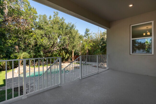 Building Photo - 318 Rafael Blvd NE