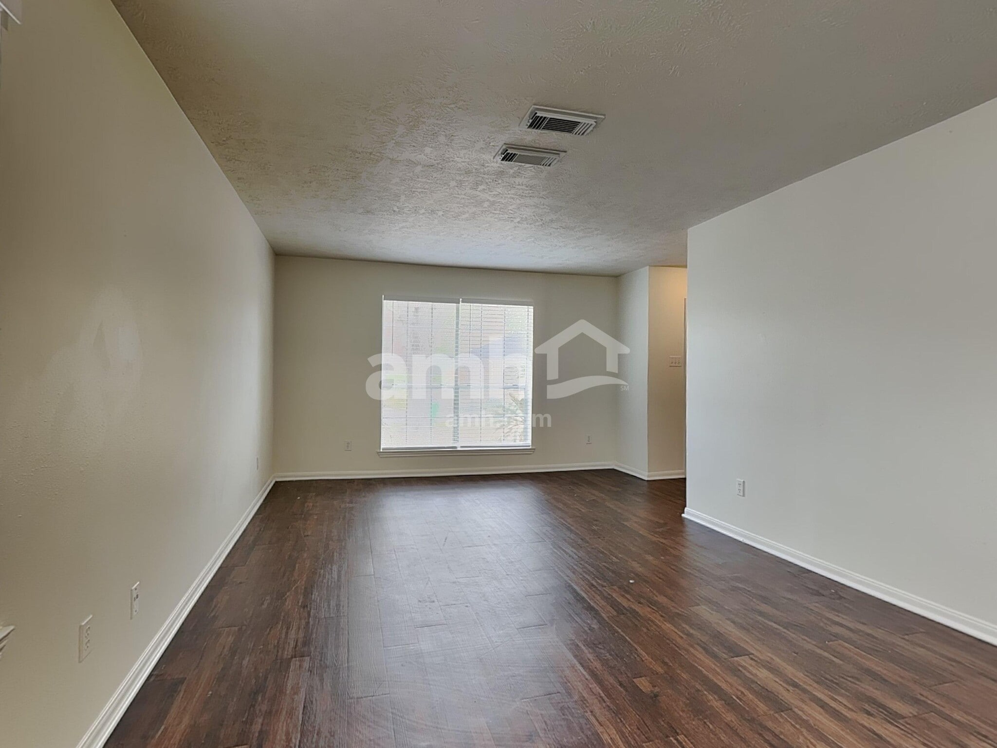 Building Photo - 12311 Claresholm Dr