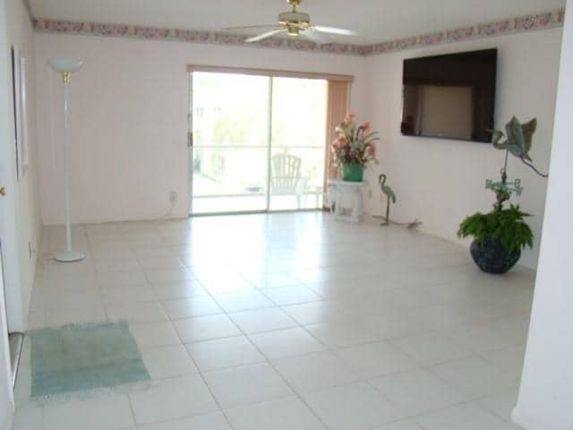 Primary Photo - 620 NW 13th St