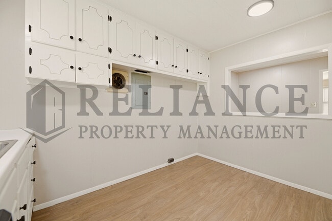 Building Photo - 1718 Walker W St