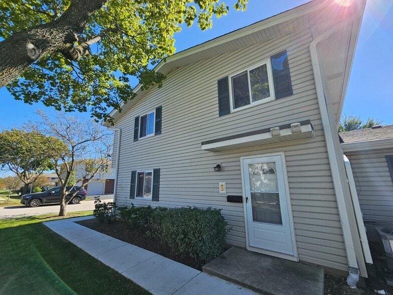 Building Photo - 134 Shattuck Ct