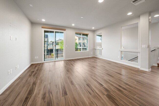 Building Photo - Modern upgrades, Tesla solar, and versatil...
