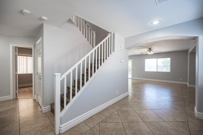 Building Photo - 248 Tie Breaker Ct