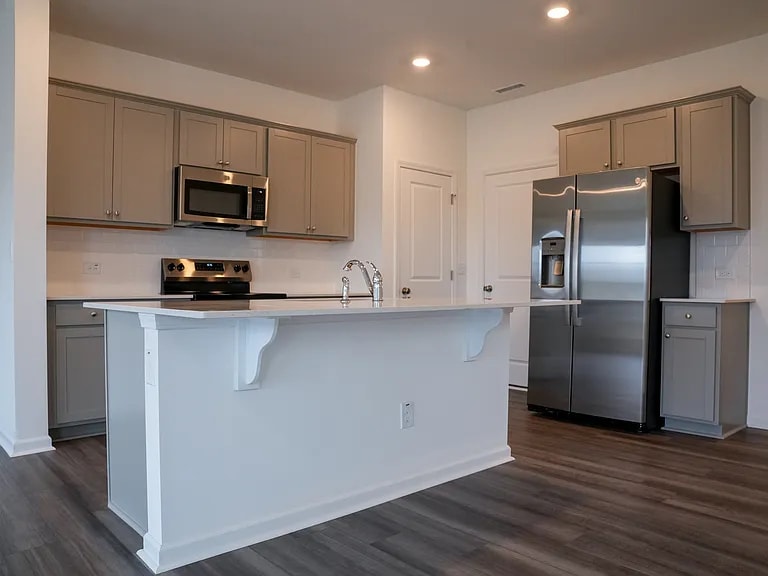 Building Photo - 469 Fran Dr