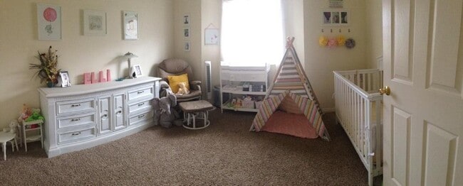 Building Photo - Stylish 3 bed 2.5 bath town home in Provo