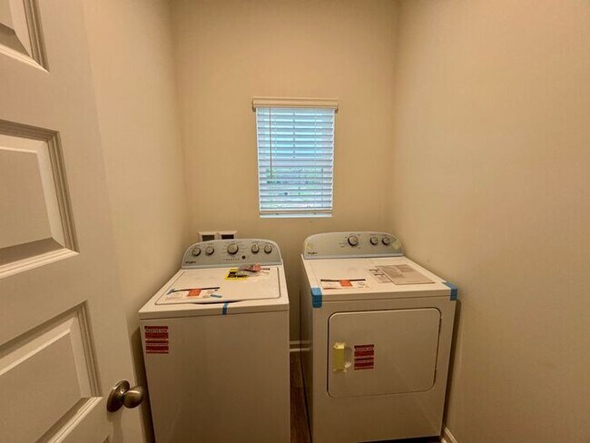 Building Photo - New Construction Home in Limestone County in resort community