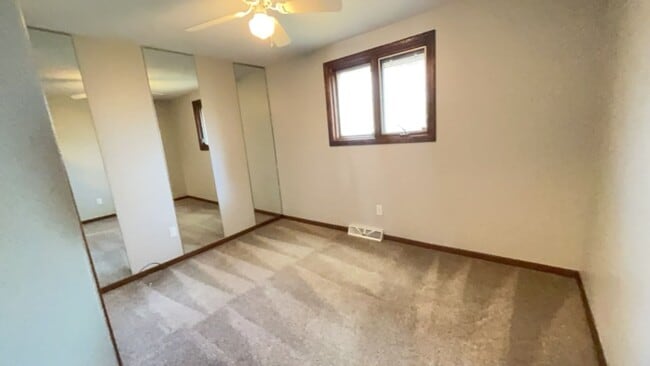 Building Photo - Fantastic Home in North Loveland