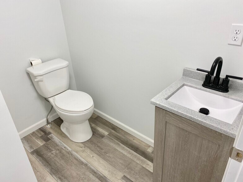 Bathroom - 520 W Edwards st