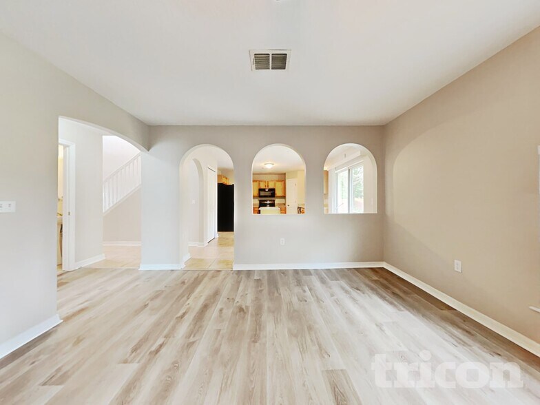 Building Photo - 192 King Arthur Ct