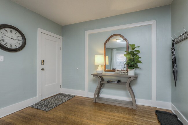 Building Photo - 3716 Warwick Blvd