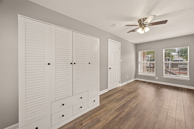 Building Photo - 6615 Kernel St