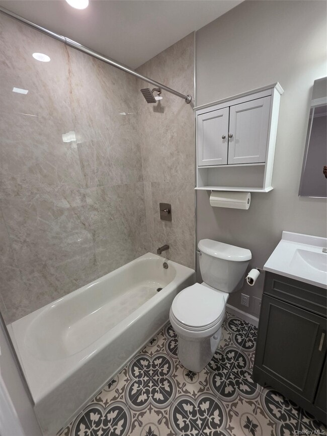 Building Photo - 2104 Cherry Hill Dr