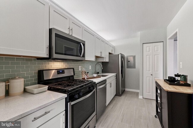 Building Photo - 4515 Willard Ave