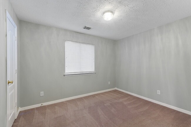 Building Photo - 2434 Montana Blue Dr