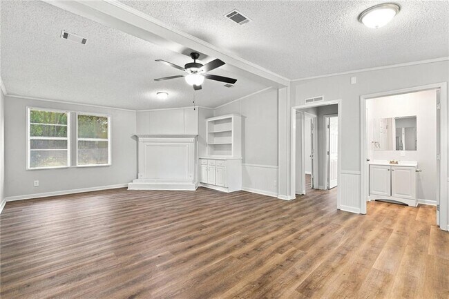 Building Photo - 4980 New Horizon Dr