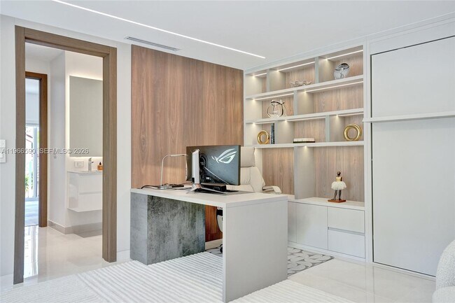 Building Photo - 20824 NE 37th Ave