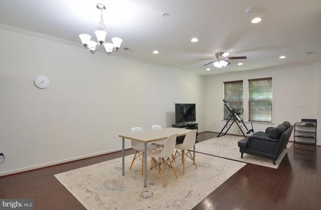 Building Photo - 7019 Joann Khan Dr