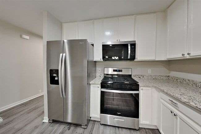 Building Photo - 10406 E Summit Canyon Dr