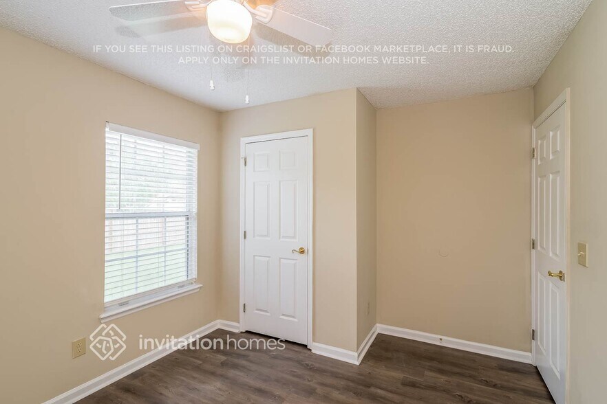 Building Photo - 12963 Silver Springs Dr N