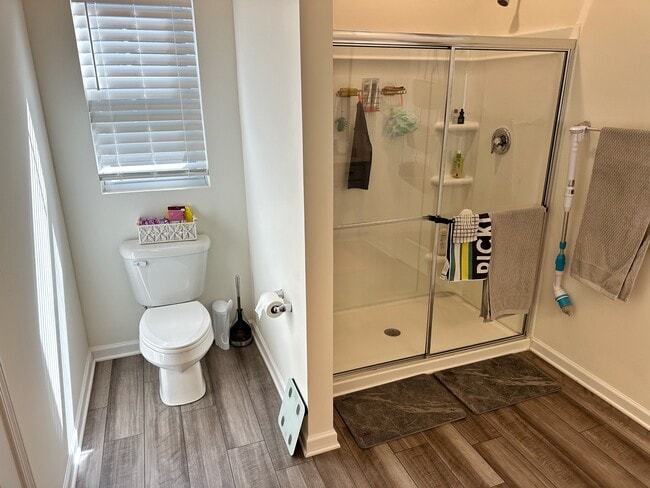 Building Photo - 1002 Rodanthe Dr