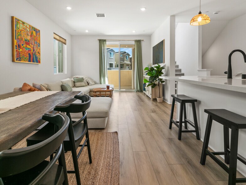 Building Photo - 1191 Grassland Rd