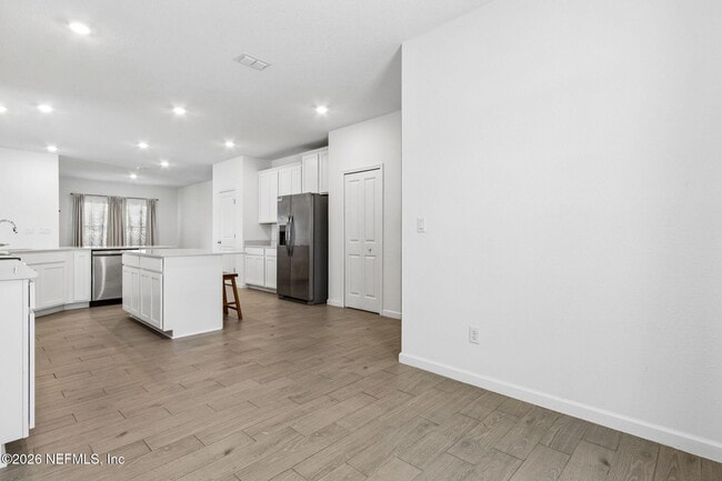 Building Photo - 3012 Granary Pk Ave