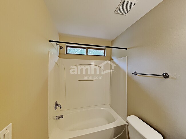 Building Photo - 16603 W Paradise Lane