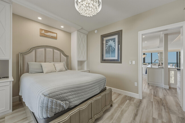 Building Photo - 9900 S Ocean Dr